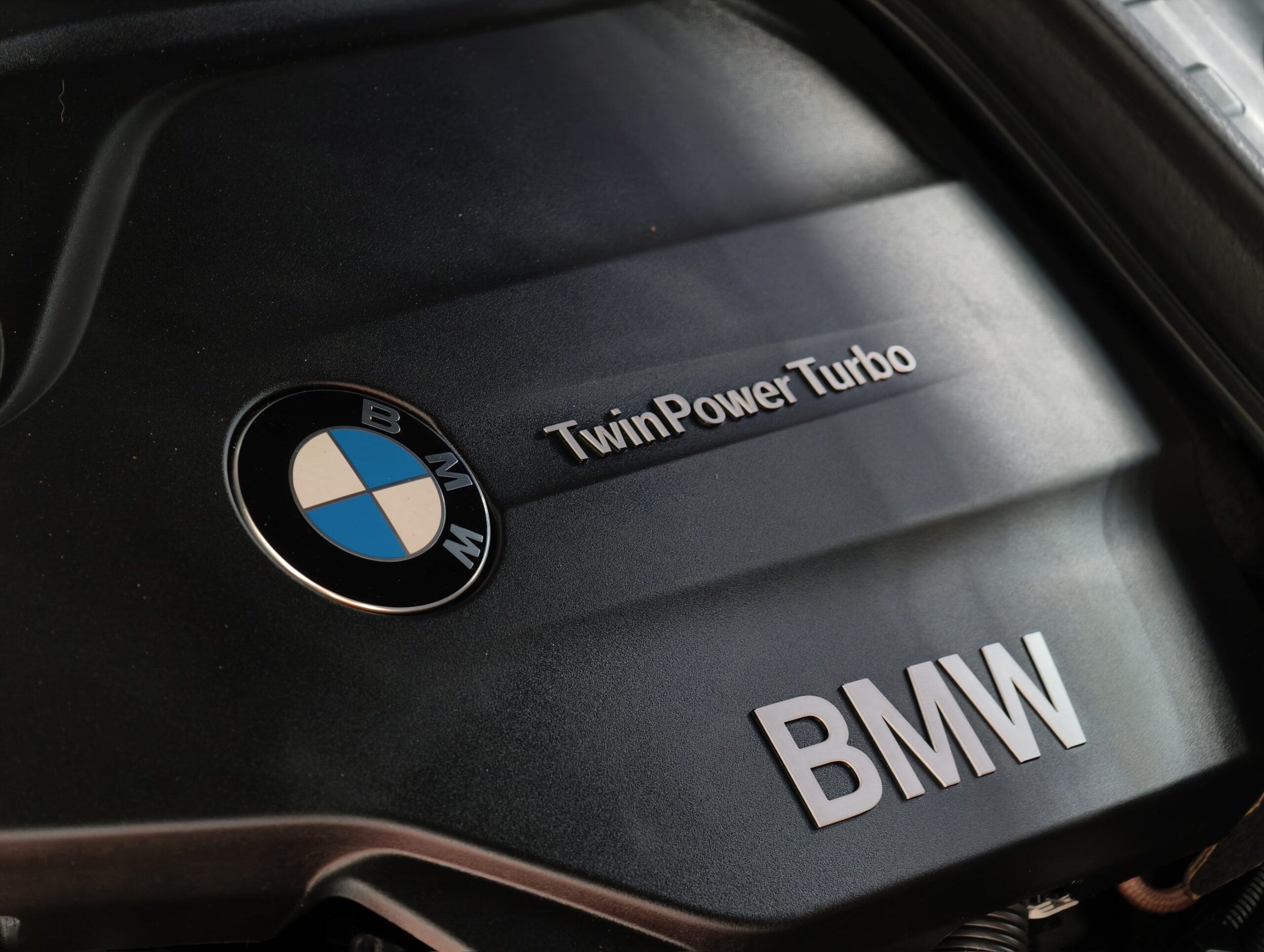 BMW 318 d Touring Aut. Sport Line - Image 6