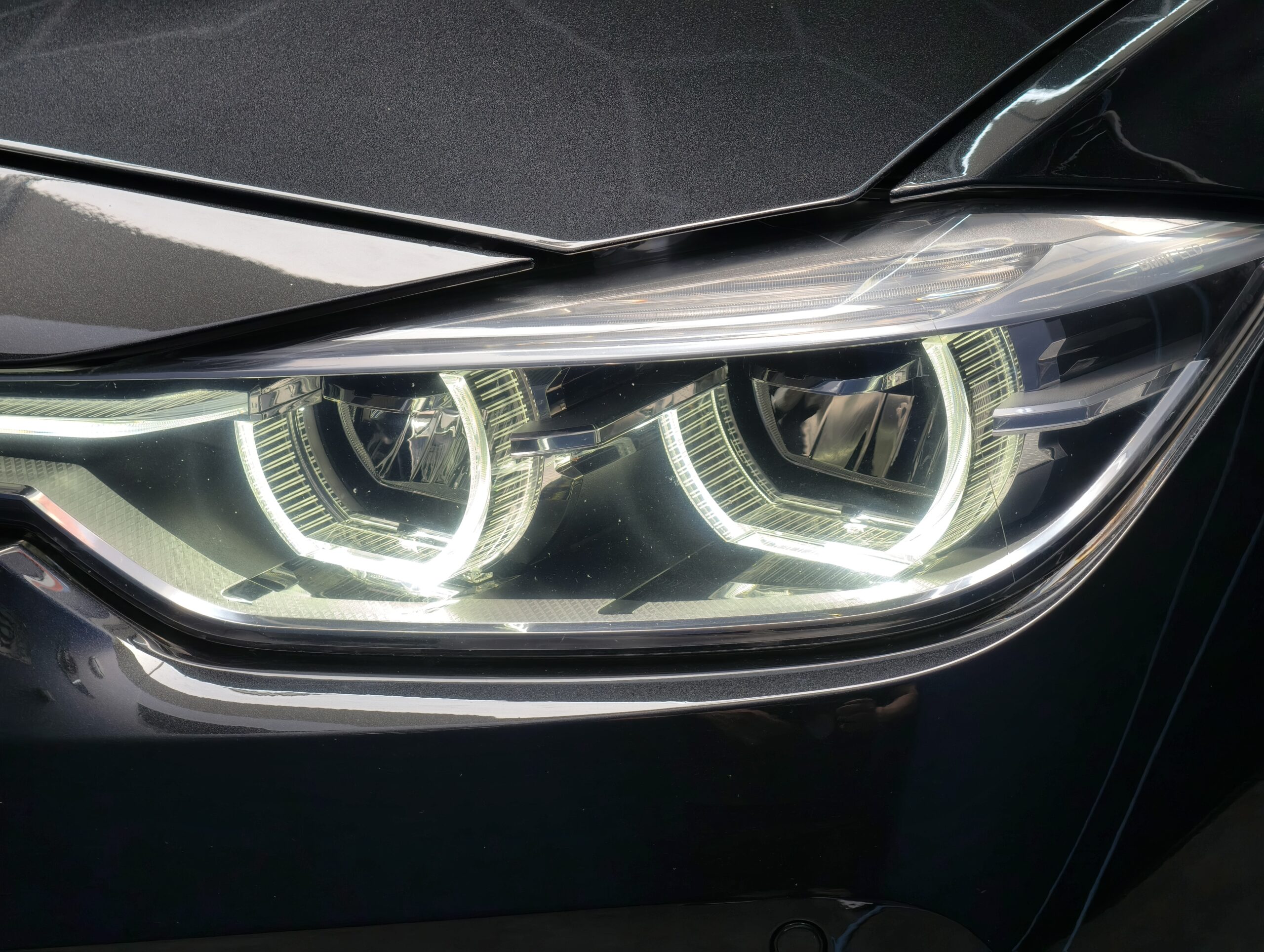 BMW 318 d Touring Aut. Sport Line - Image 9