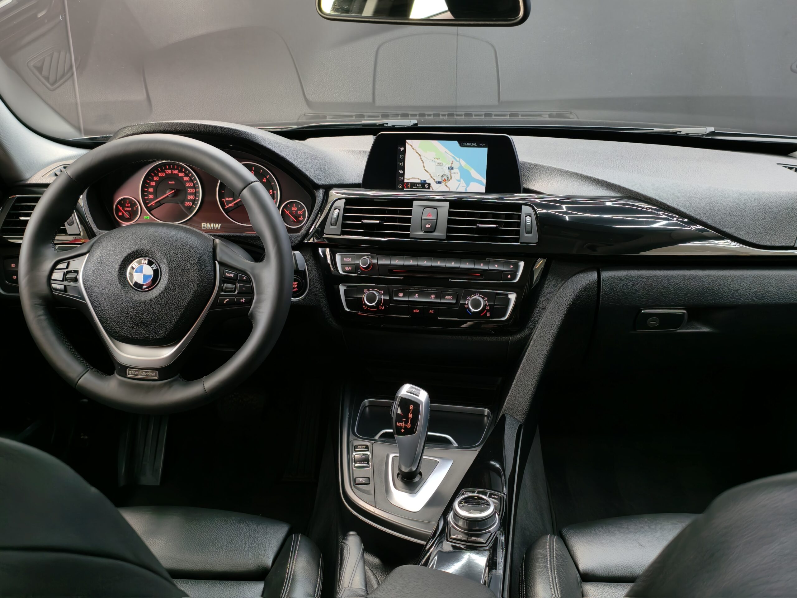 BMW 318 d Touring Aut. Sport Line - Image 18