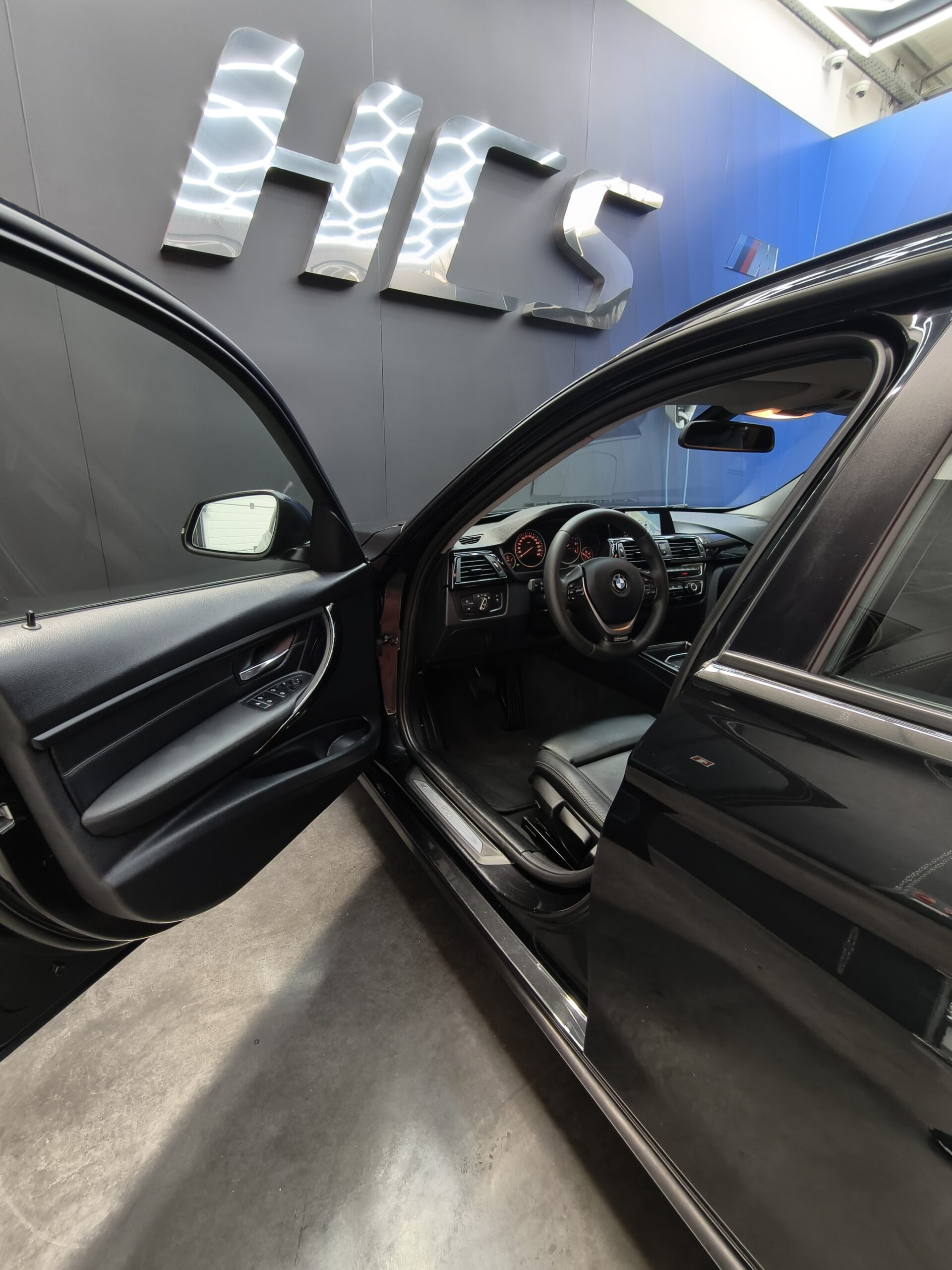 BMW 318 d Touring Aut. Sport Line - Image 29