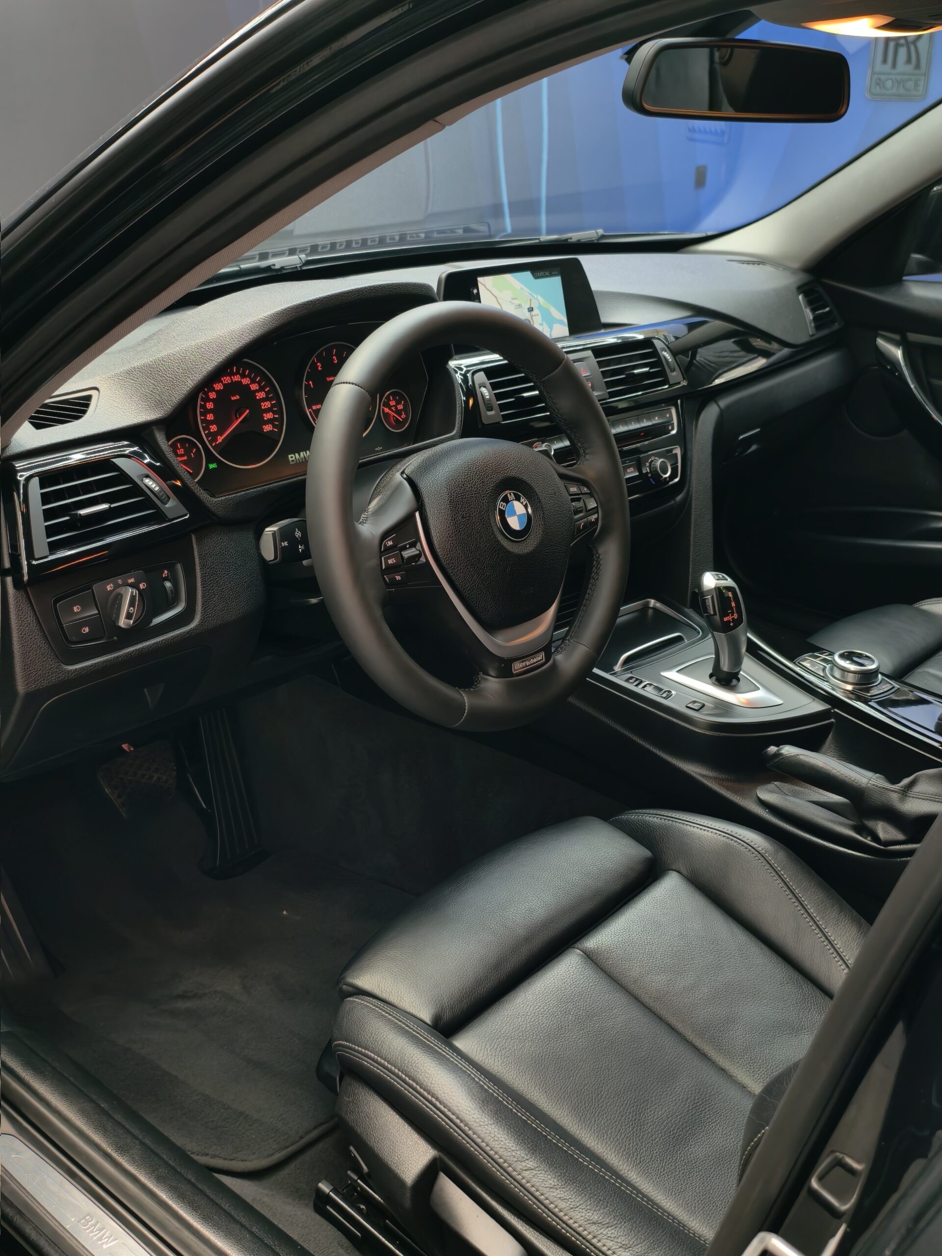 BMW 318 d Touring Aut. Sport Line - Image 30