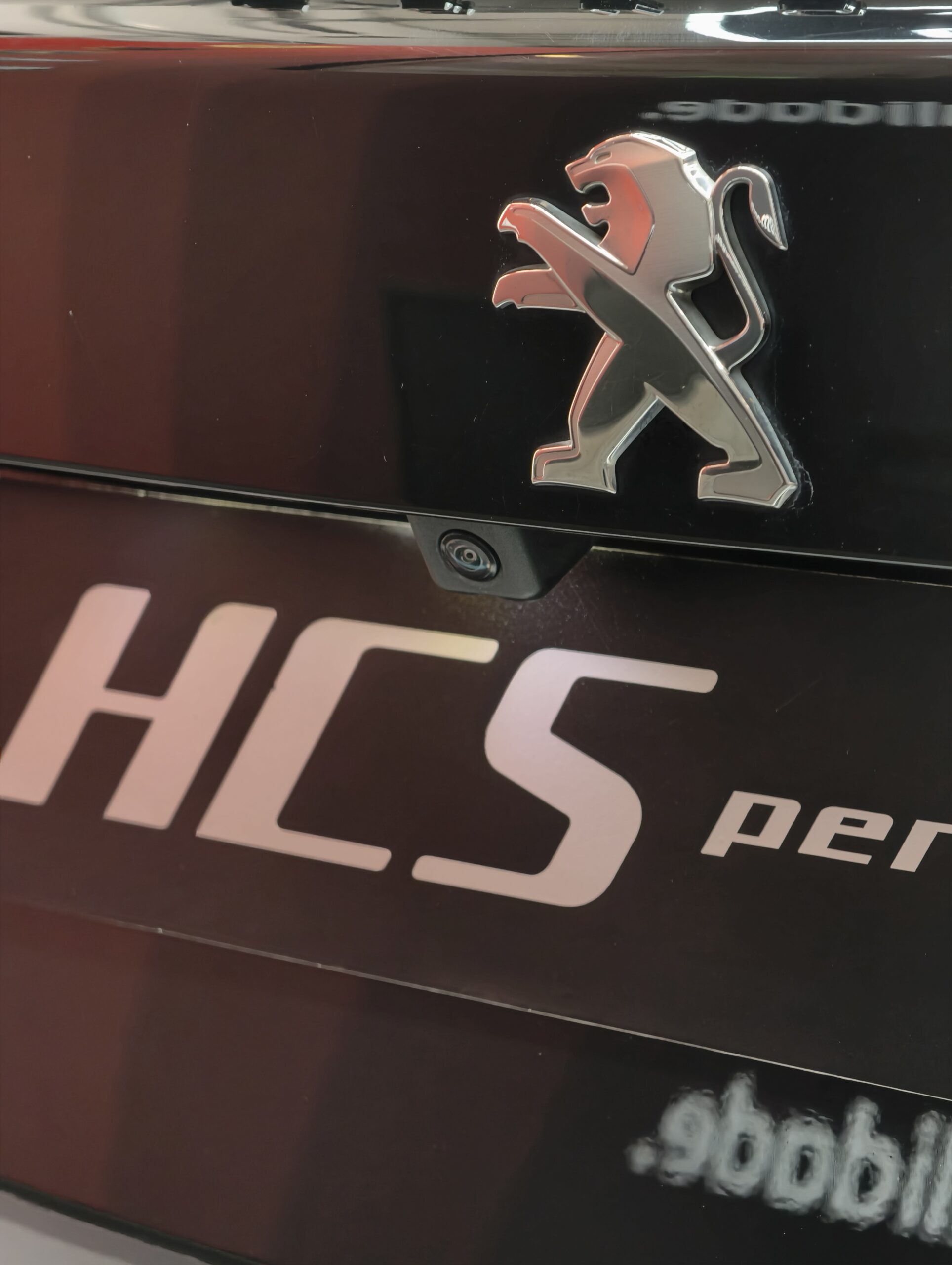 Peugeot 2008 1.5 BlueHDi Allure Pack EAT8 - Image 29