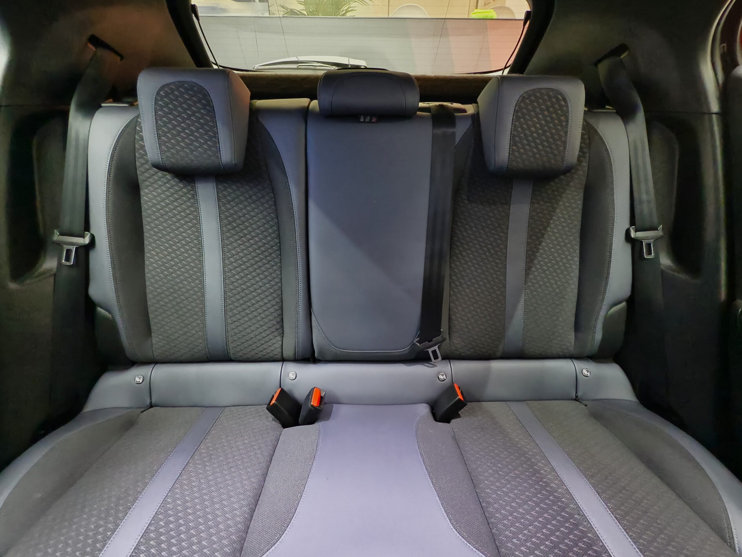 Peugeot 2008 1.5 BlueHDi Allure Pack EAT8 - Image 5