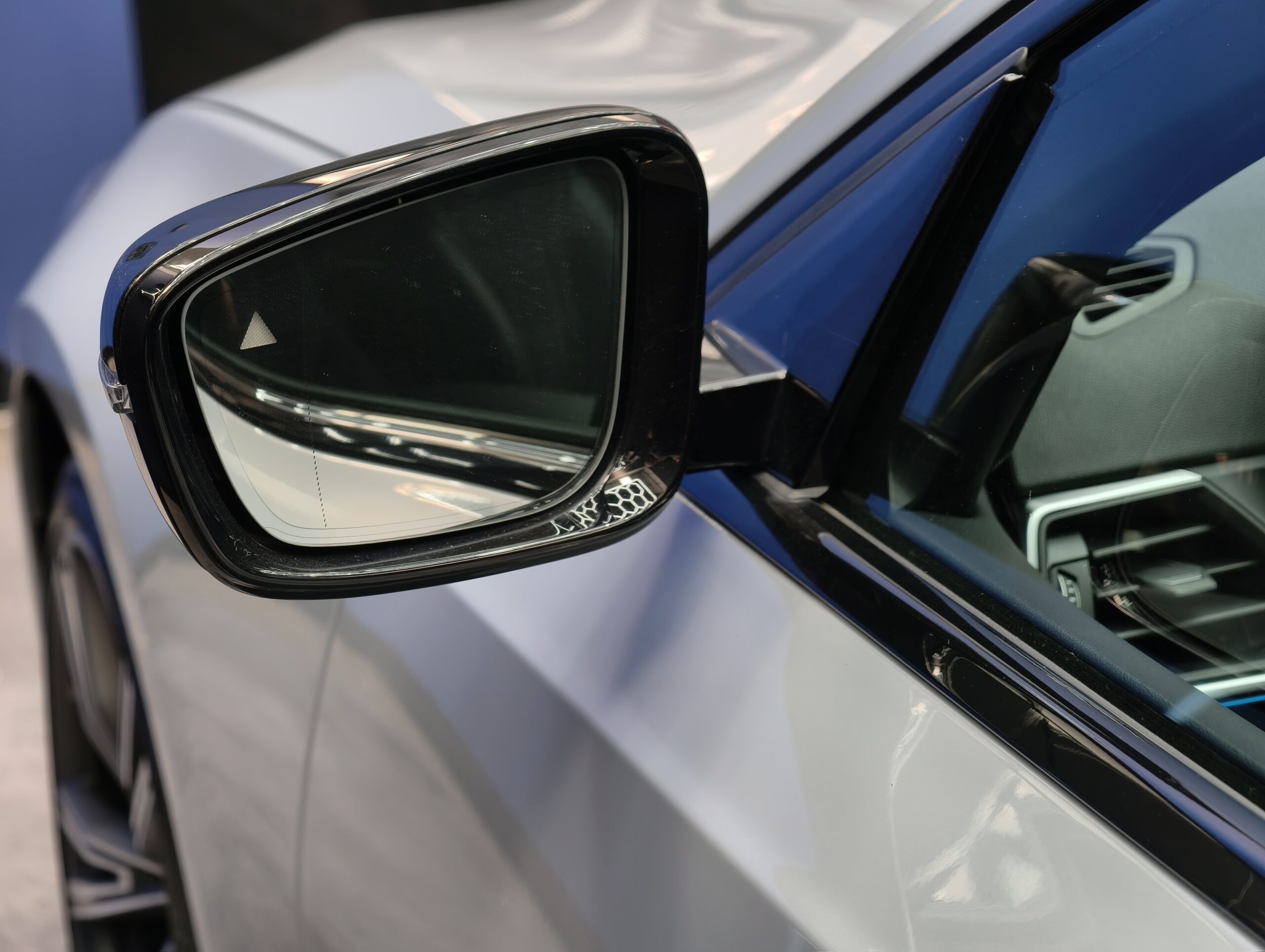 BMW 320 d Pack Desportivo M Pro Auto - Image 12