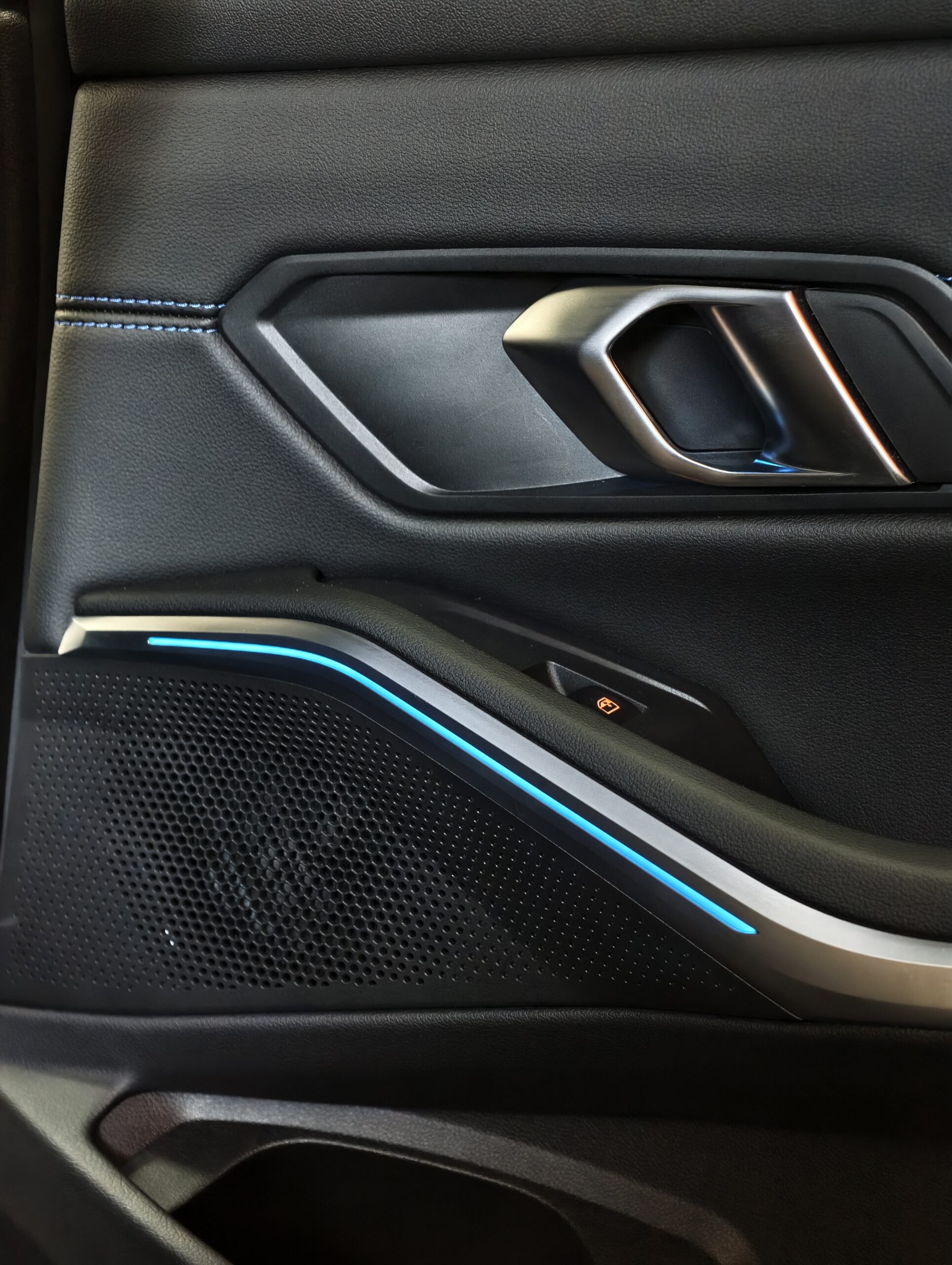 BMW 320 d Pack Desportivo M Pro Auto - Image 36