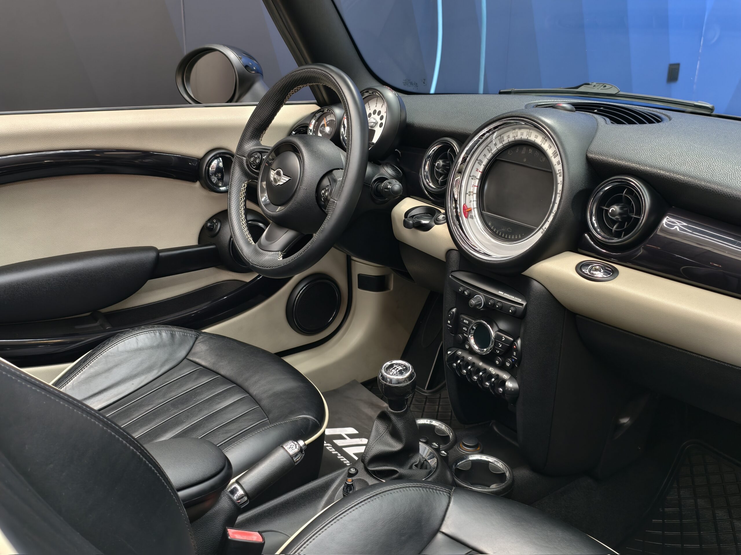 MINI 5 Portas Cooper D - Image 24