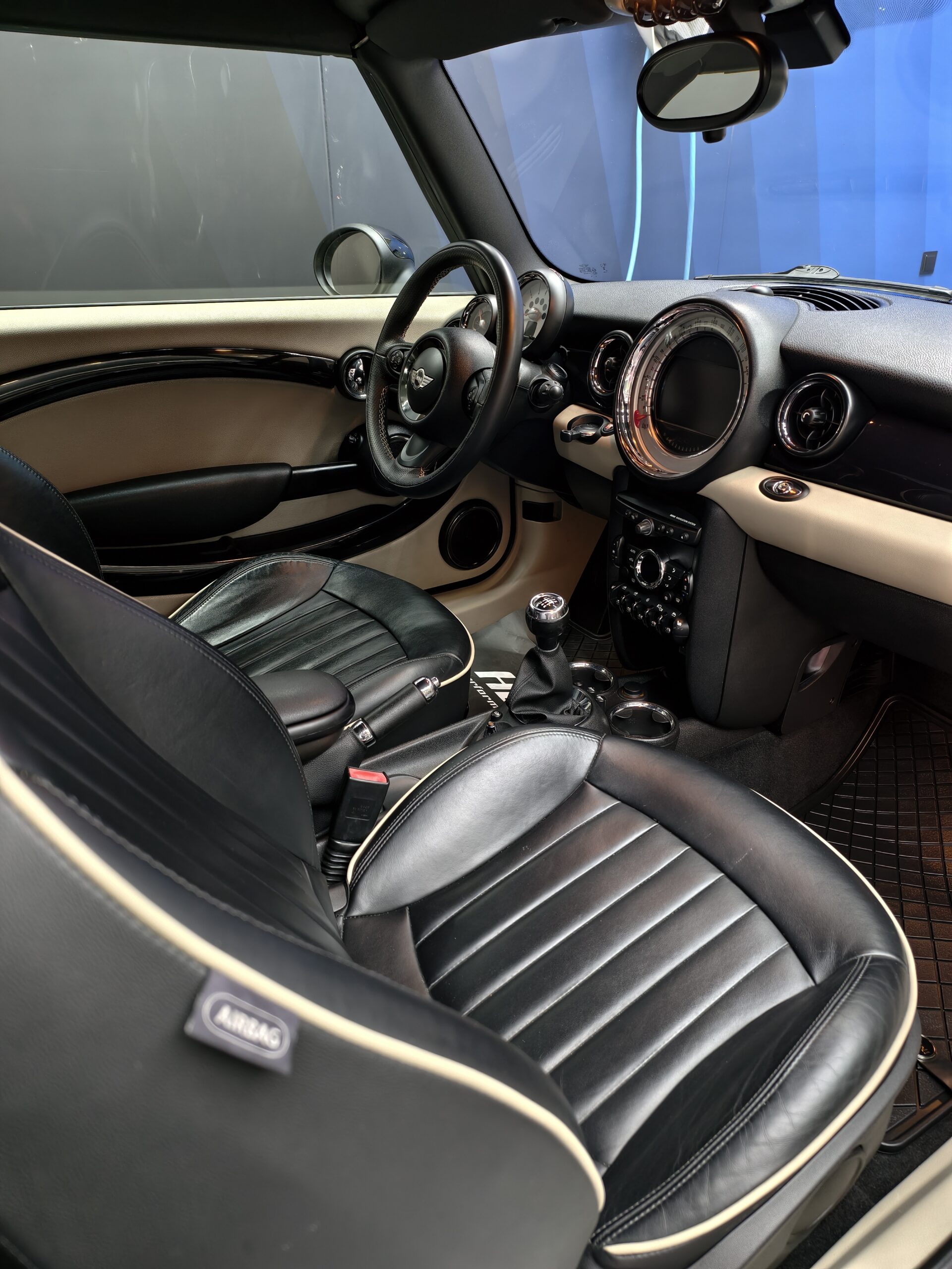 MINI 5 Portas Cooper D - Image 31