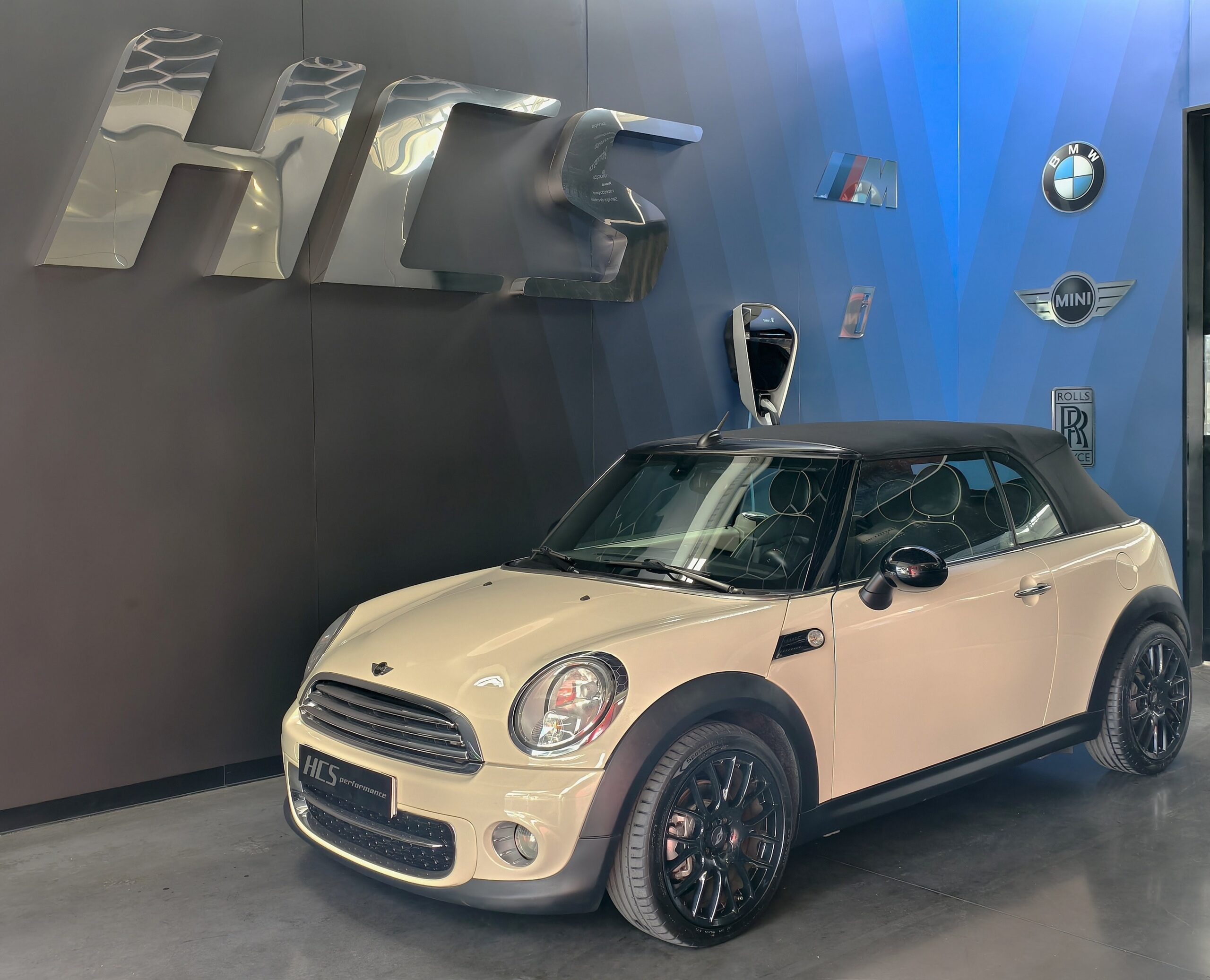 MINI 5 Portas Cooper D - Image 10