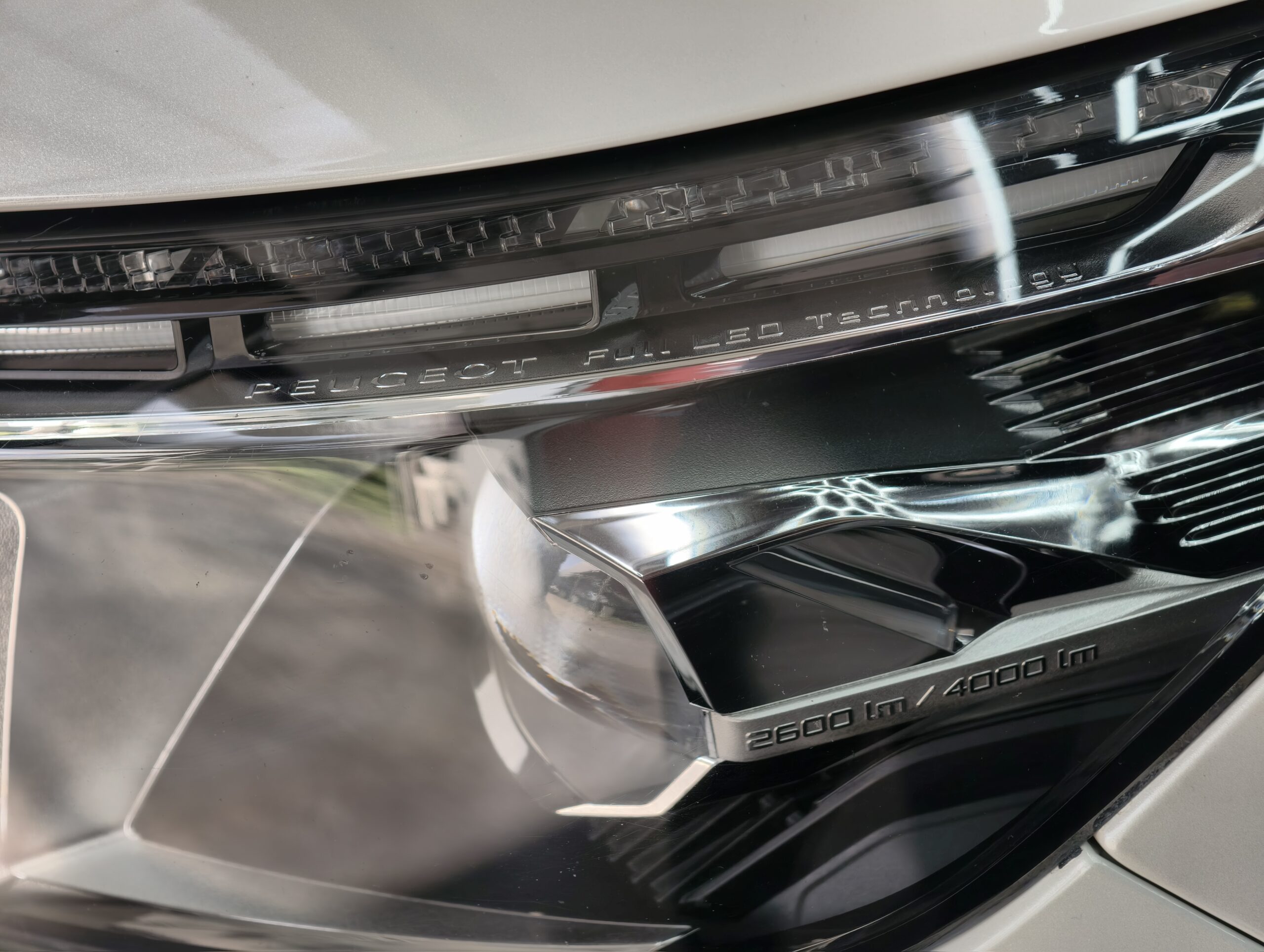 Peugeot 3008 BlueHDi 130 Stop & Start EAT8 GT - Image 44