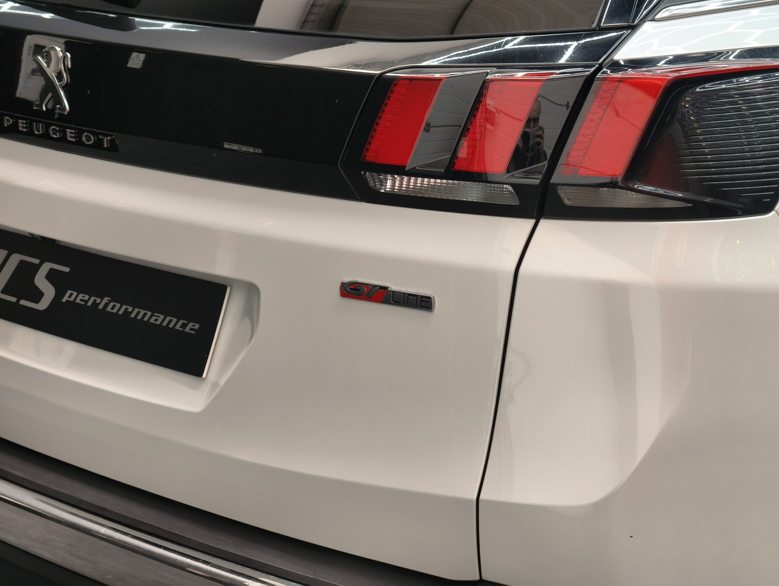 Peugeot 3008 BlueHDi 130 Stop & Start EAT8 GT - Image 53