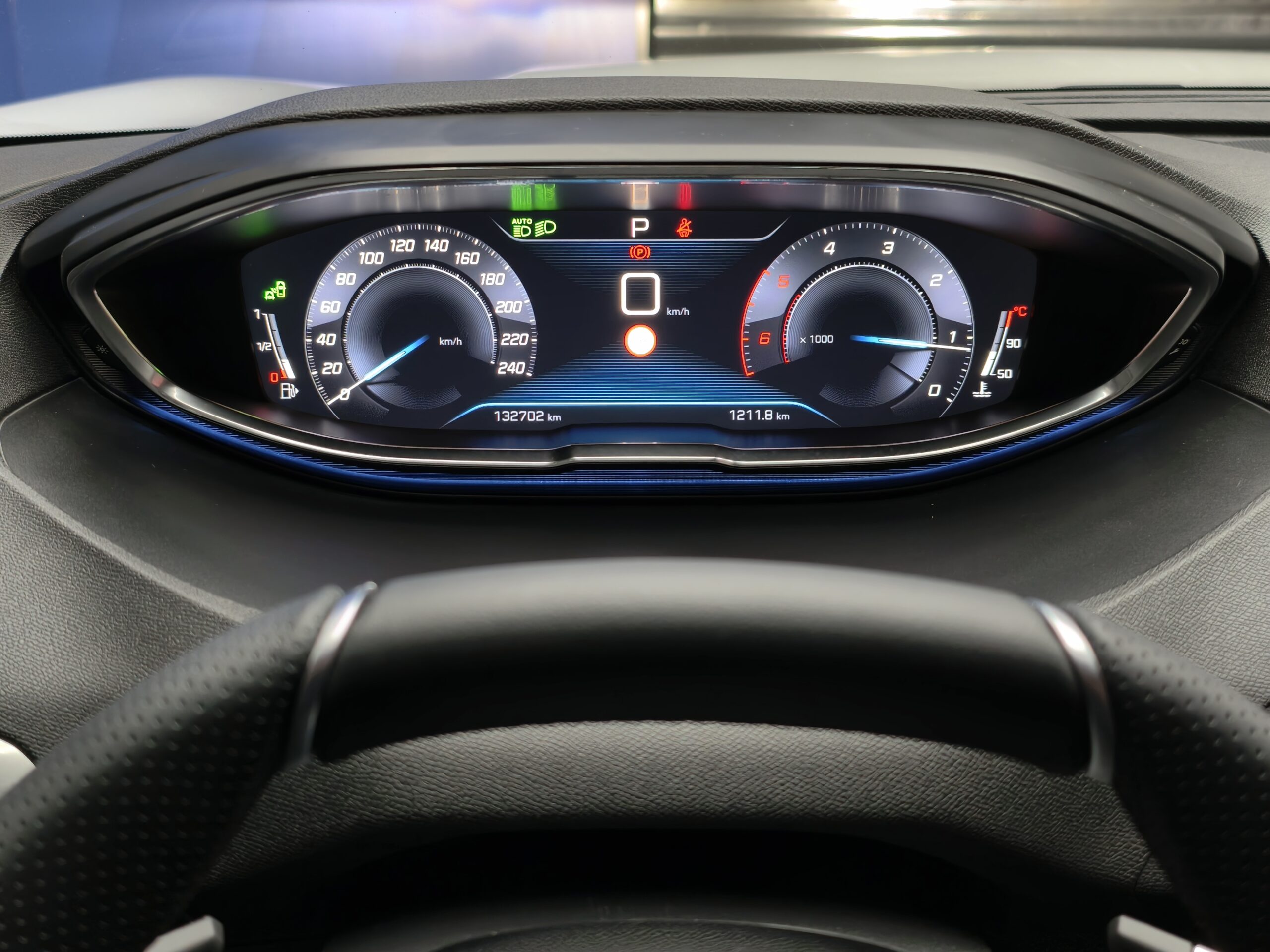 Peugeot 3008 BlueHDi 130 Stop & Start EAT8 GT - Image 24