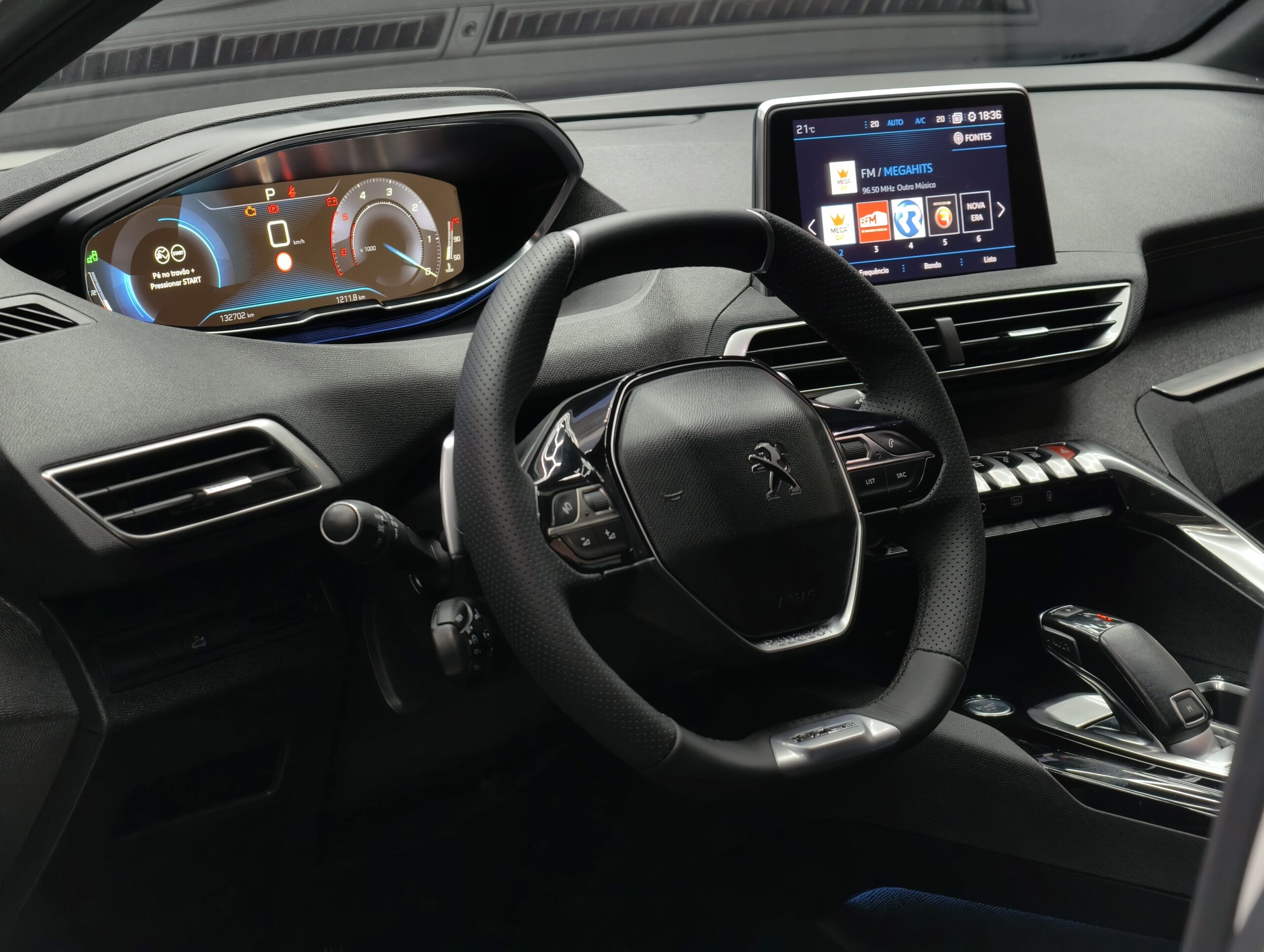 Peugeot 3008 BlueHDi 130 Stop & Start EAT8 GT - Image 26