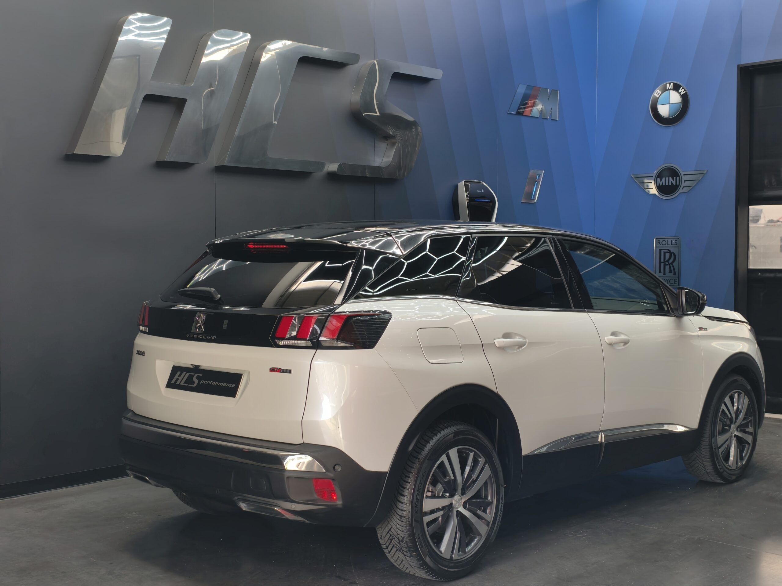 Peugeot 3008 BlueHDi 130 Stop & Start EAT8 GT - Image 31