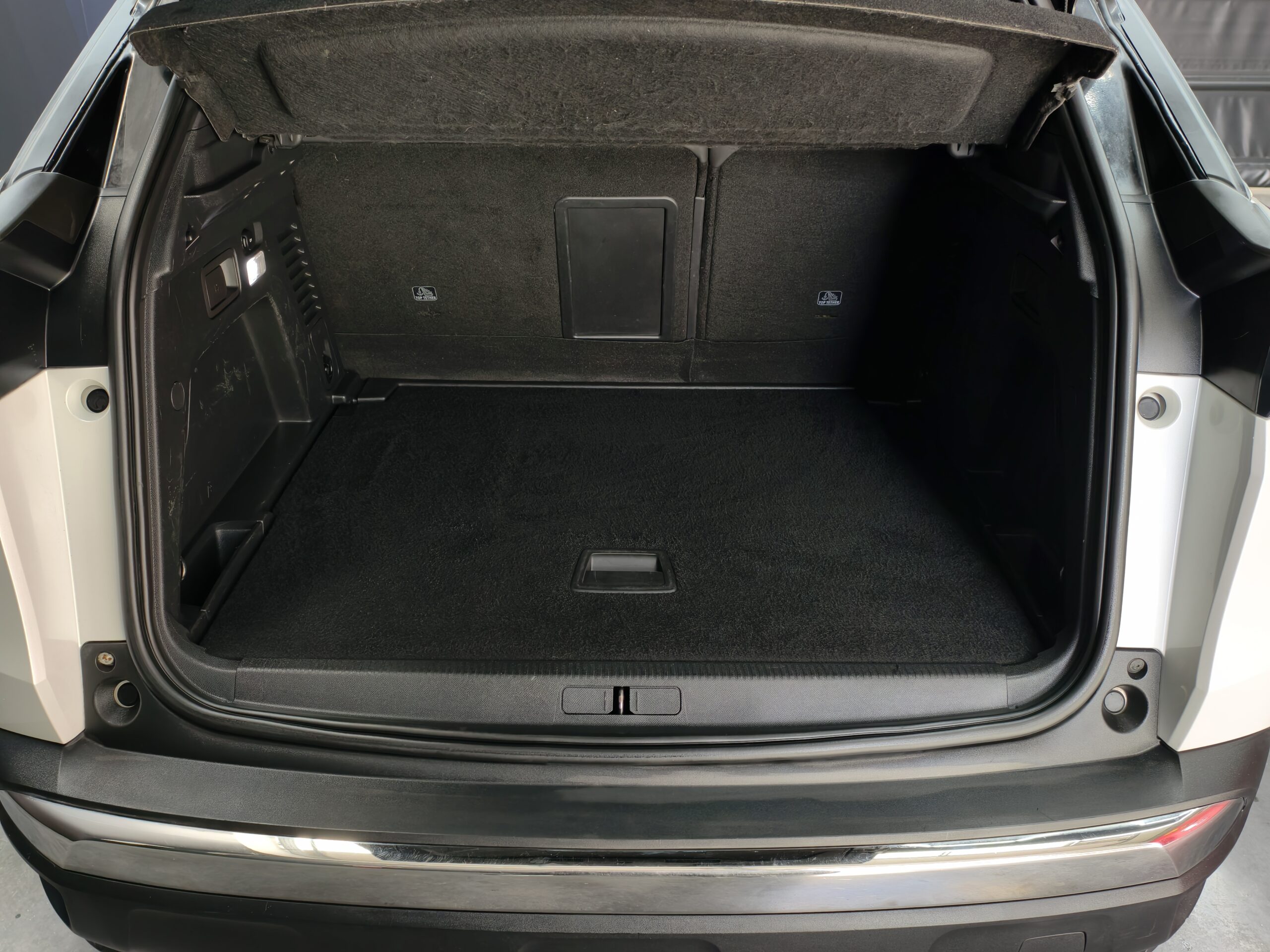 Peugeot 3008 BlueHDi 130 Stop & Start EAT8 GT - Image 32