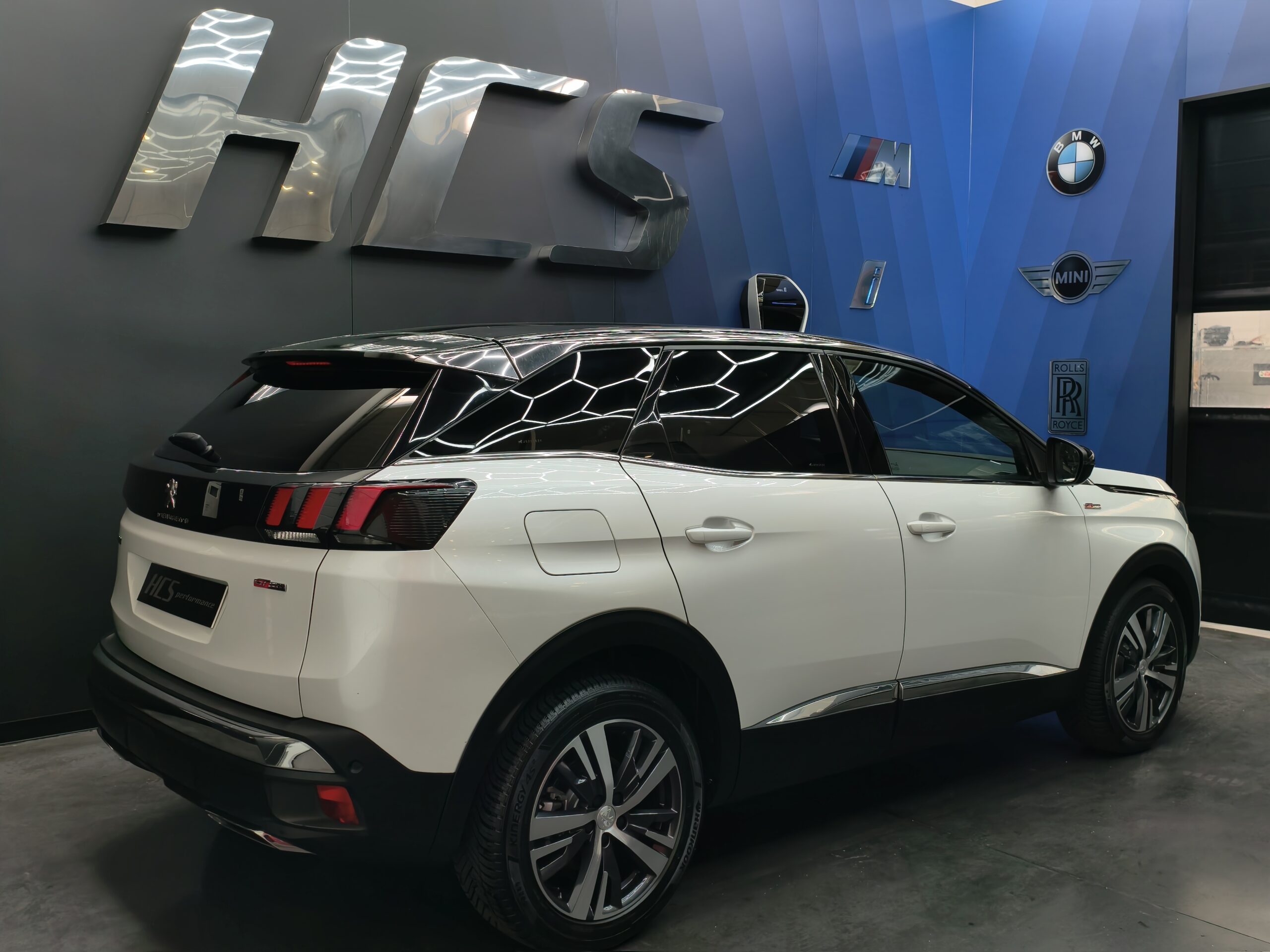 Peugeot 3008 BlueHDi 130 Stop & Start EAT8 GT - Image 34