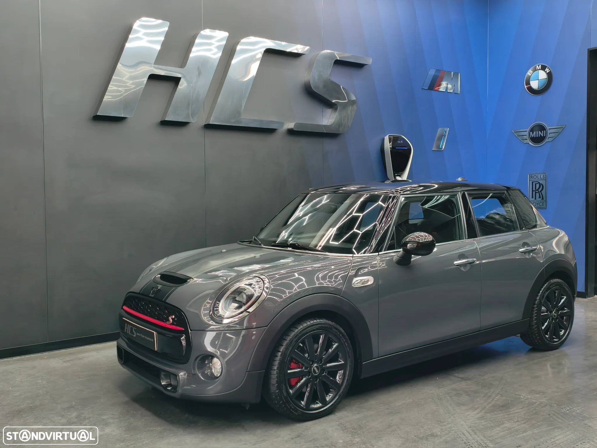 MINI 5 Portas Cooper SD Auto Desportiva