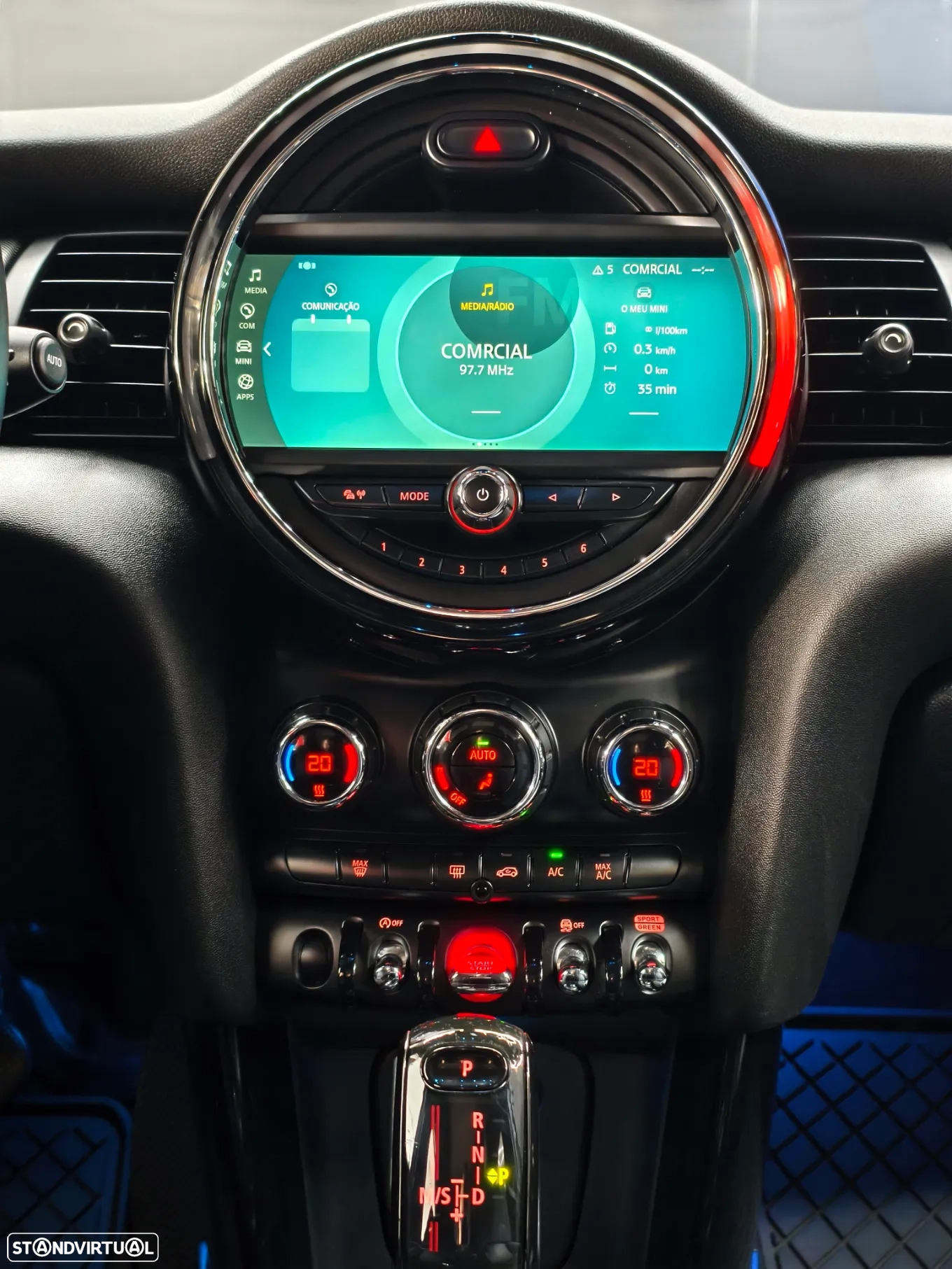 MINI 5 Portas Cooper SD Auto Desportiva - Image 31